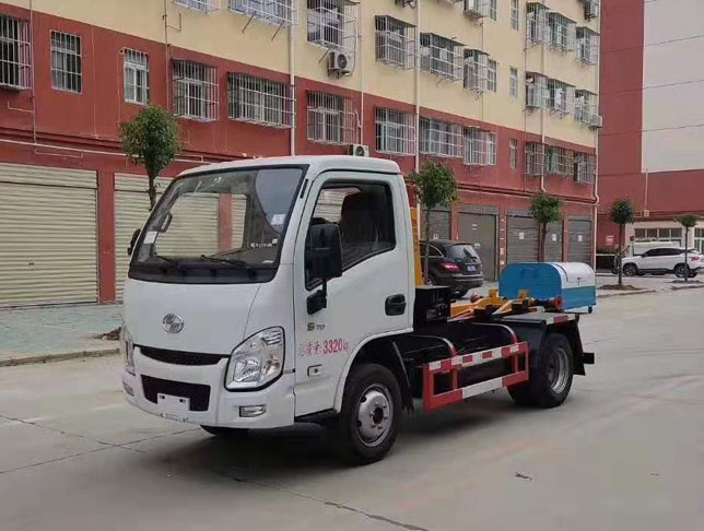 躍進(jìn)小福星國六車廂可卸式垃圾車